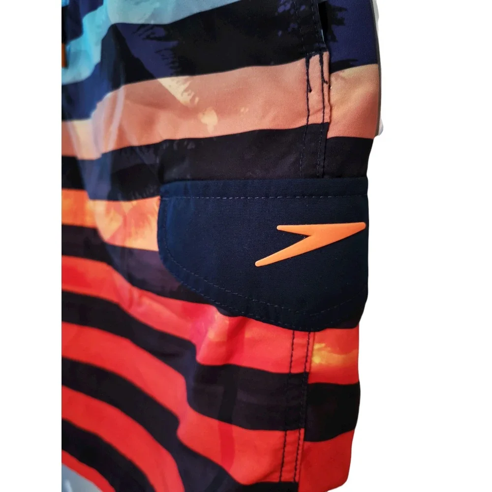 Speedo Multicolor striped Surf Board Men's shorts Size Medium 32 x 9 in inseam